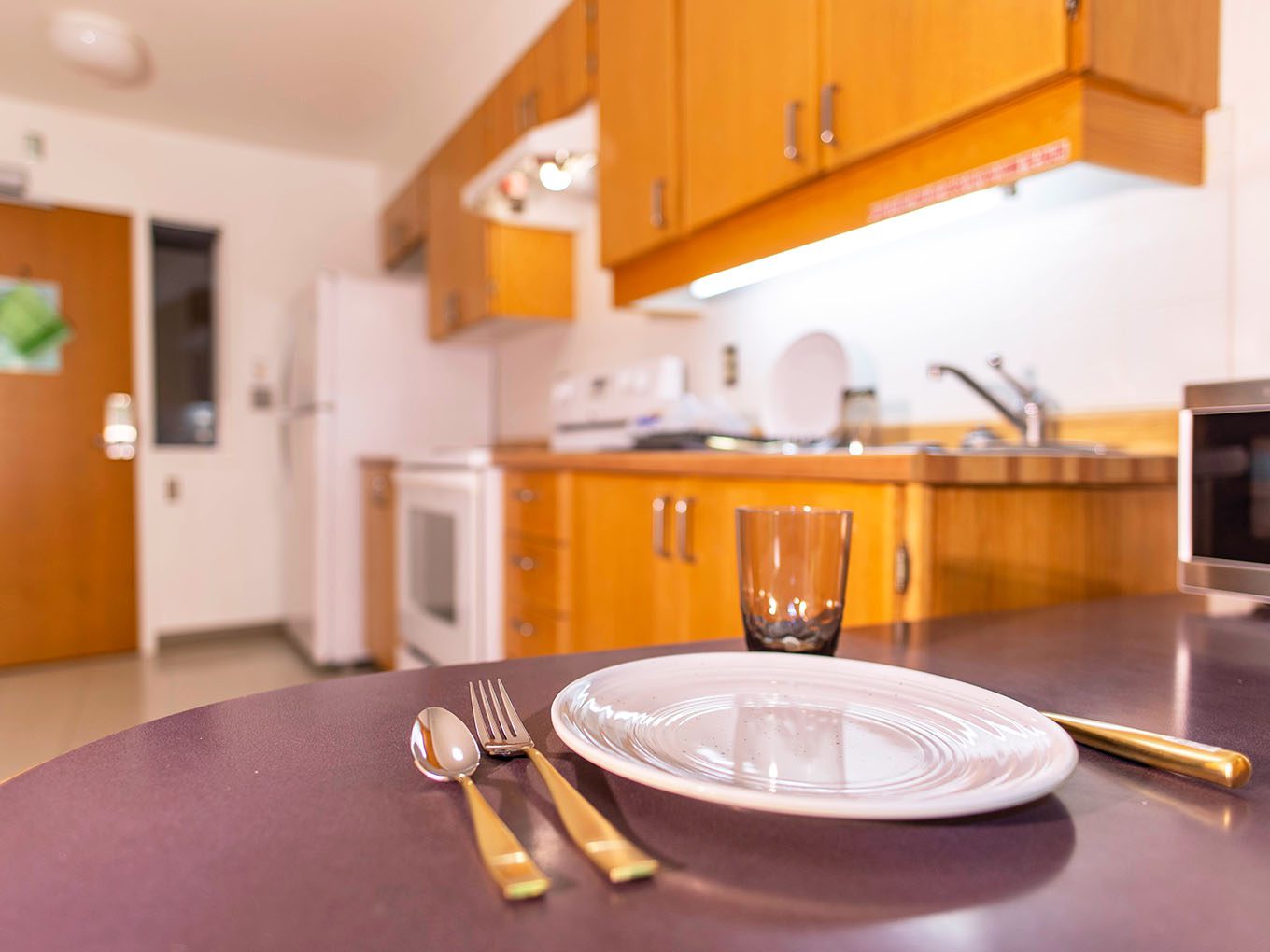 Suite and amenities - Kitchen