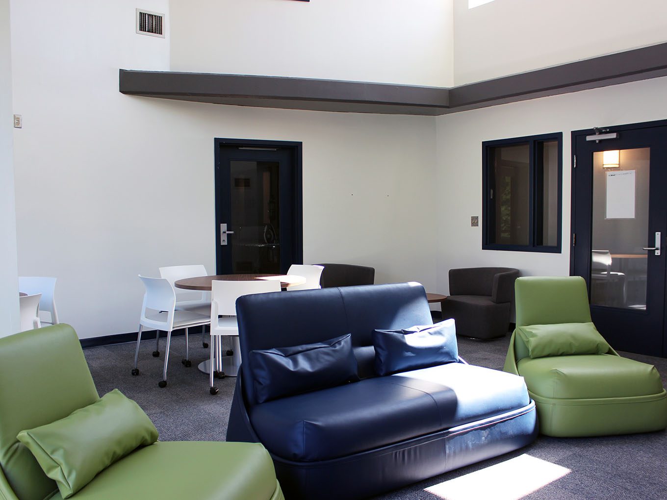 Suites and Amenities - Common room